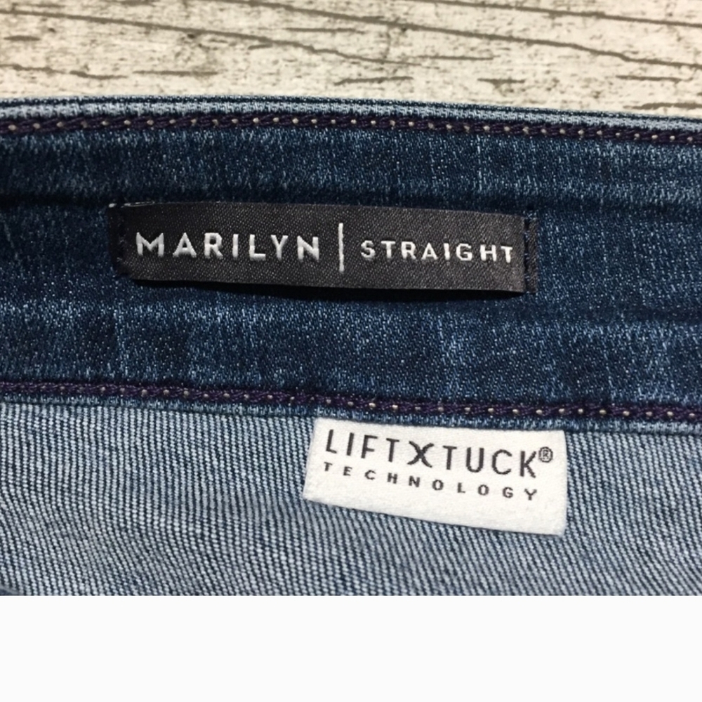 NYDJ Dark Blue Marilyn Jeans - 14P - Like New - Picture 4 of 8